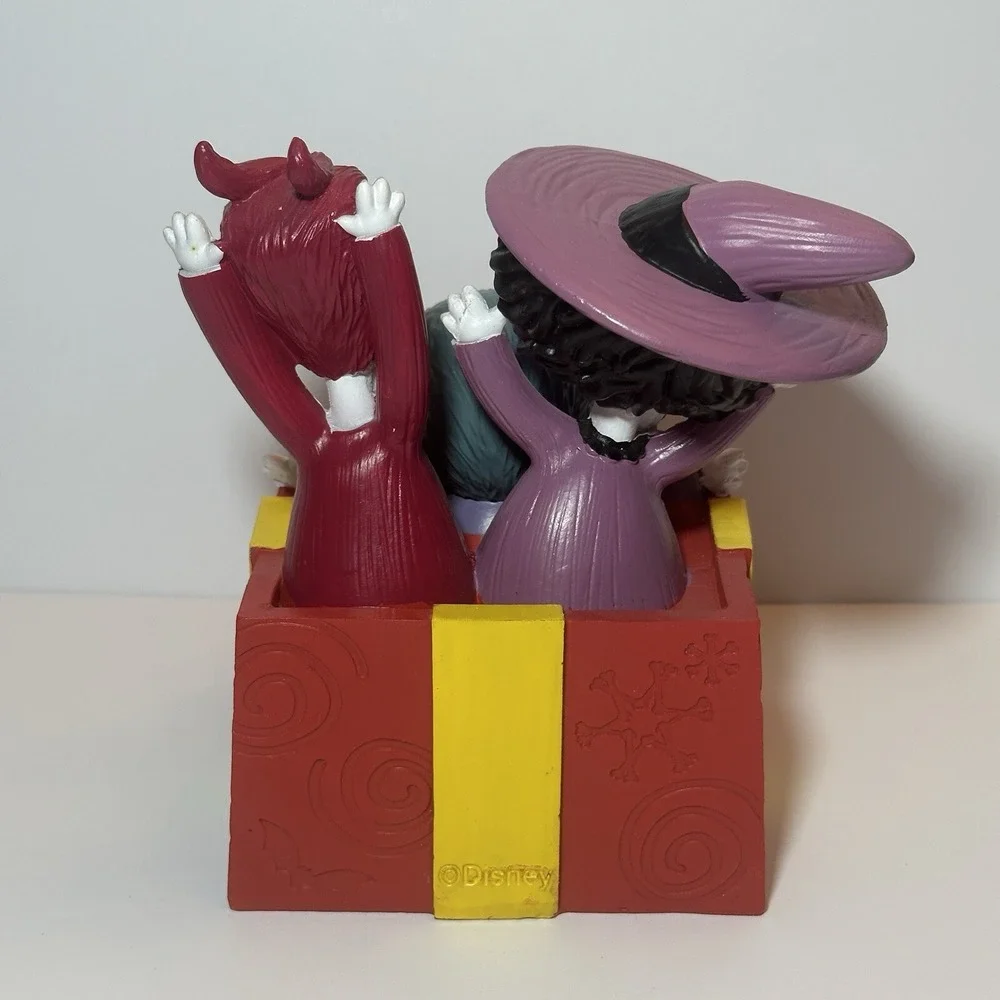 Nightmare Before Christmas Lock Shock Barrel Christmas‎ Present Table Disneys